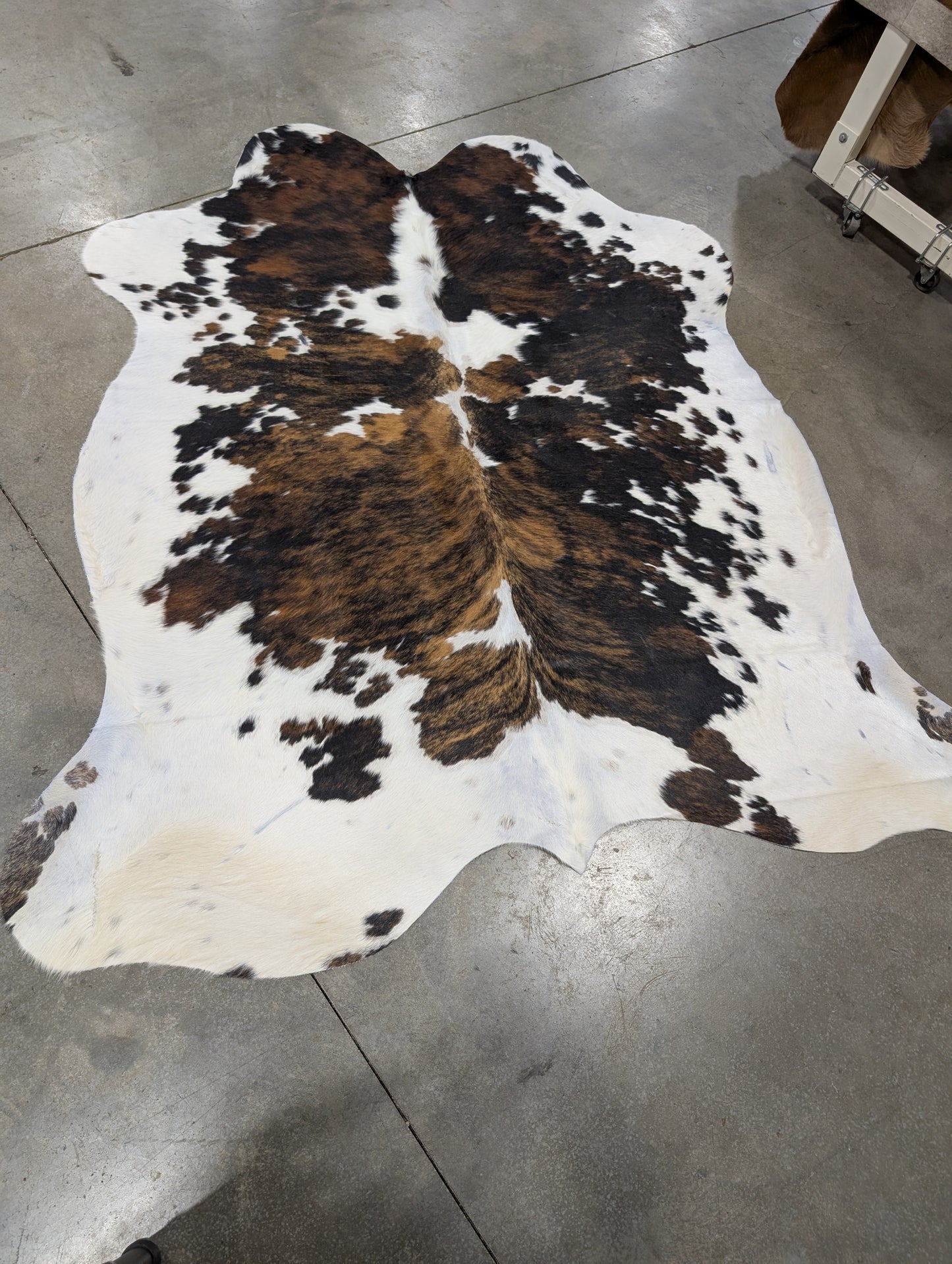 "Mavery" Cowhide