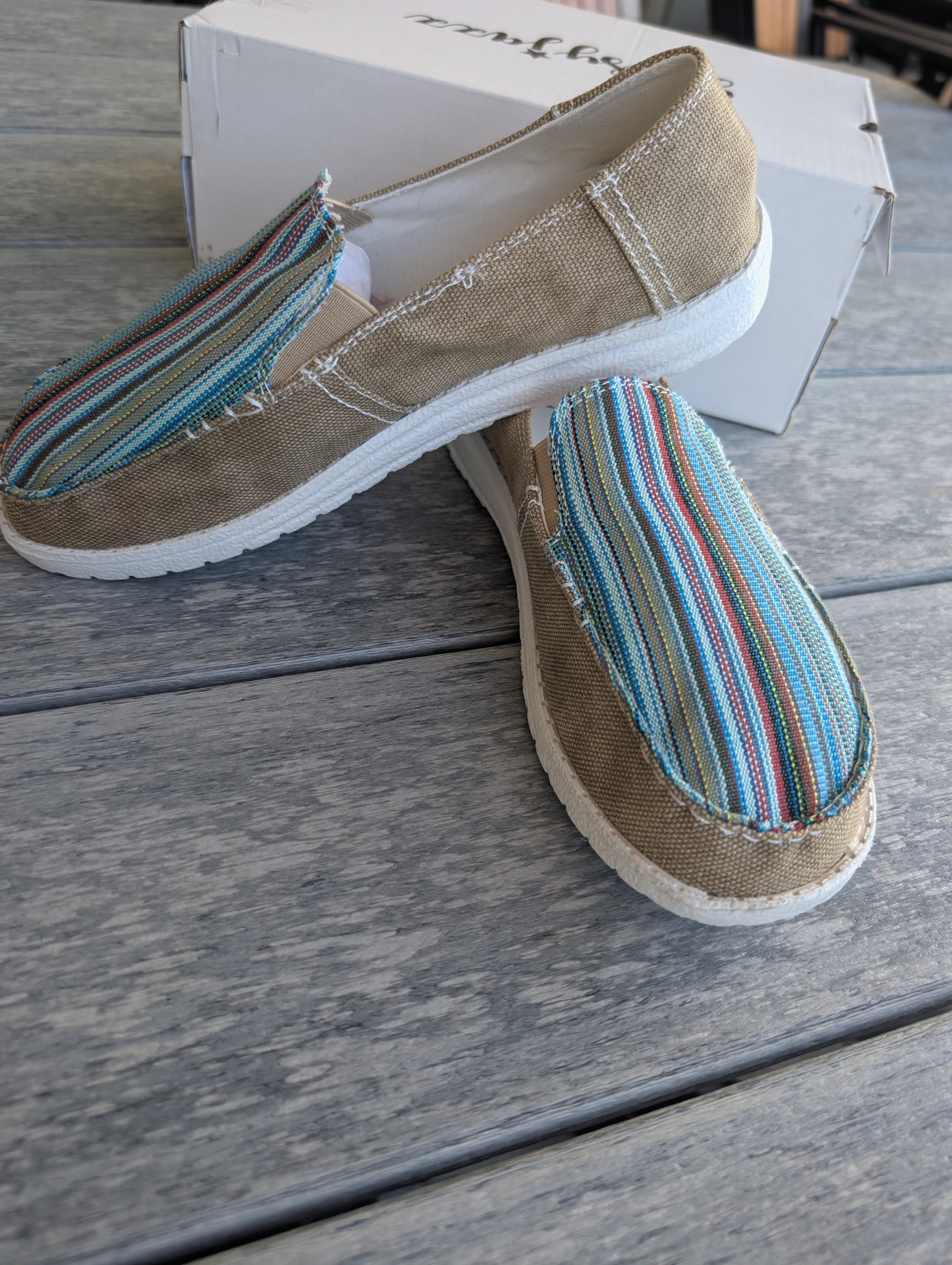 Final Clearance – Gypsy Jazz Tan Turquoise Bronco Women's Slip-On Shoes Size 8