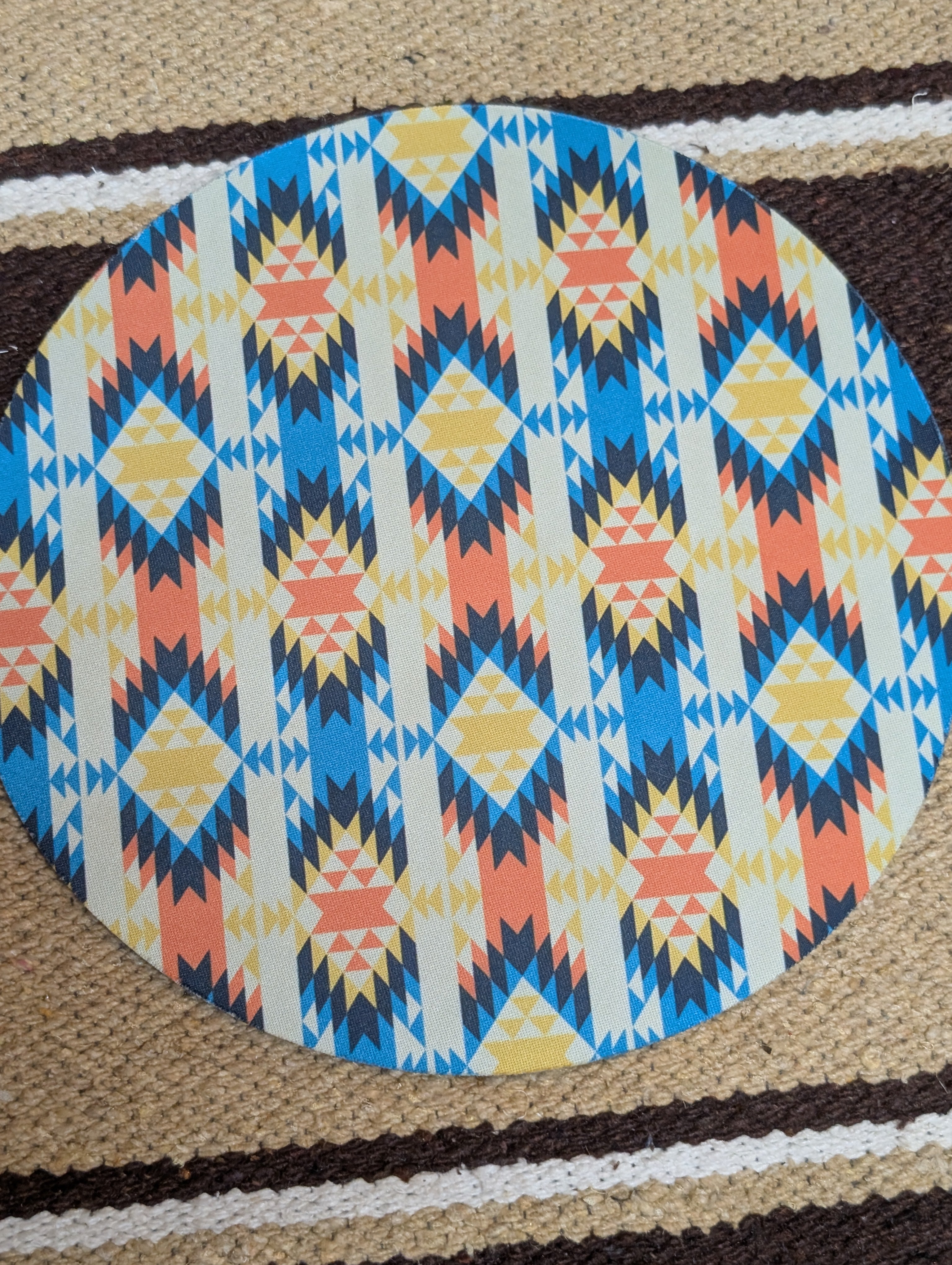 Round Western Style Mouse Pad – Rustic Office & Gift Accessory