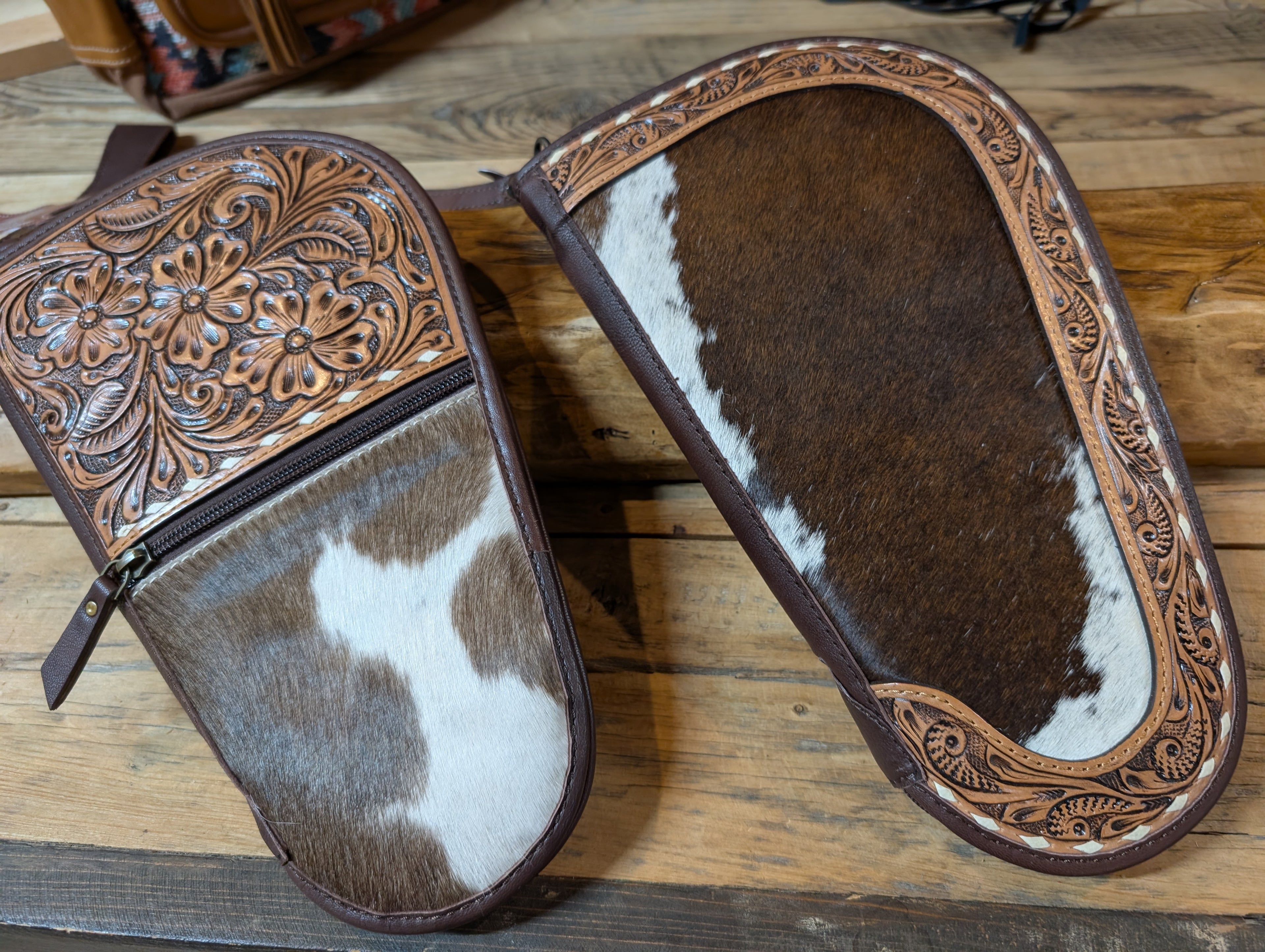 with padded interior – durable firearm protection in Western style