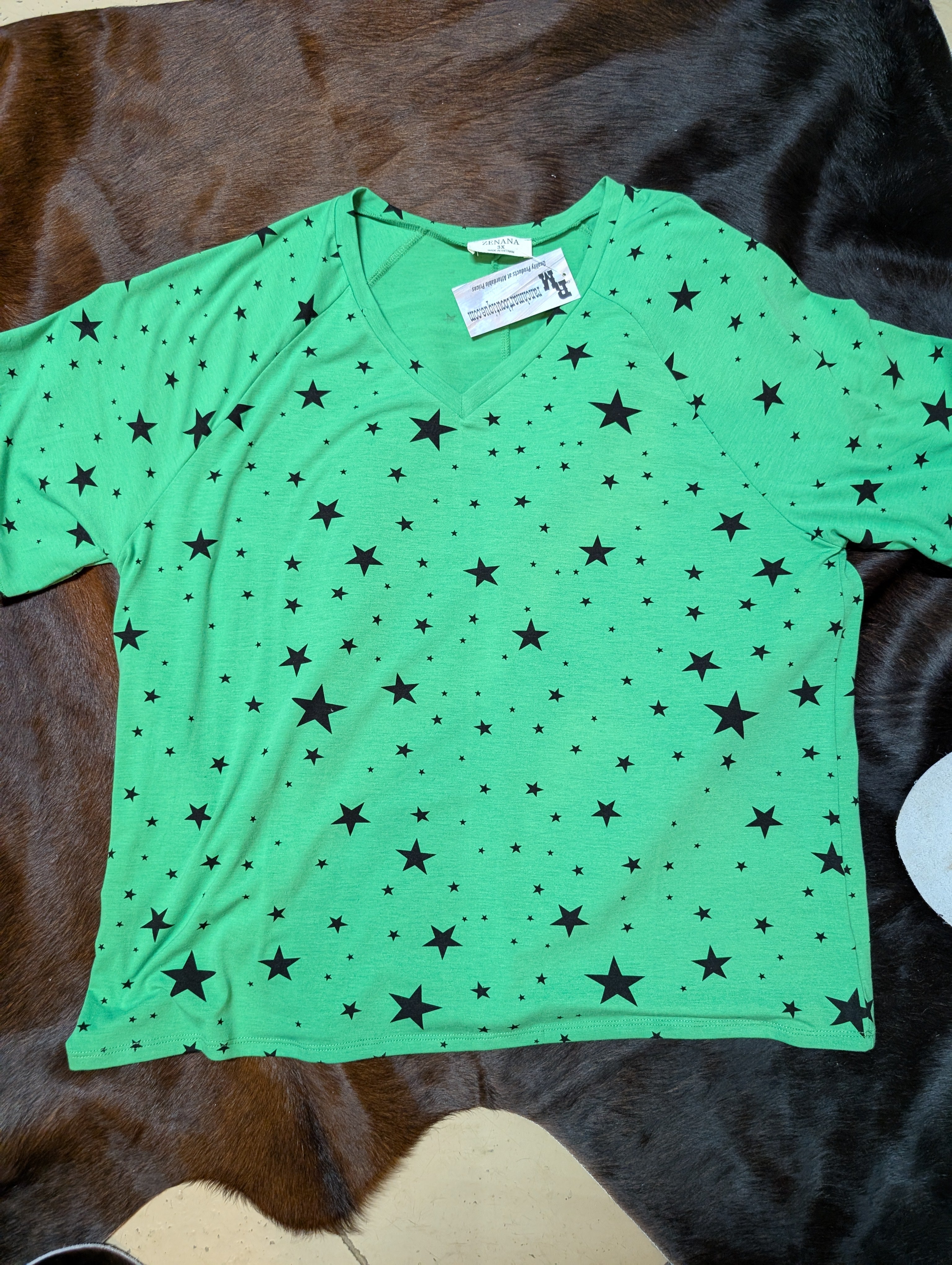 Zenana plus size star print shirt – super soft casual top for women