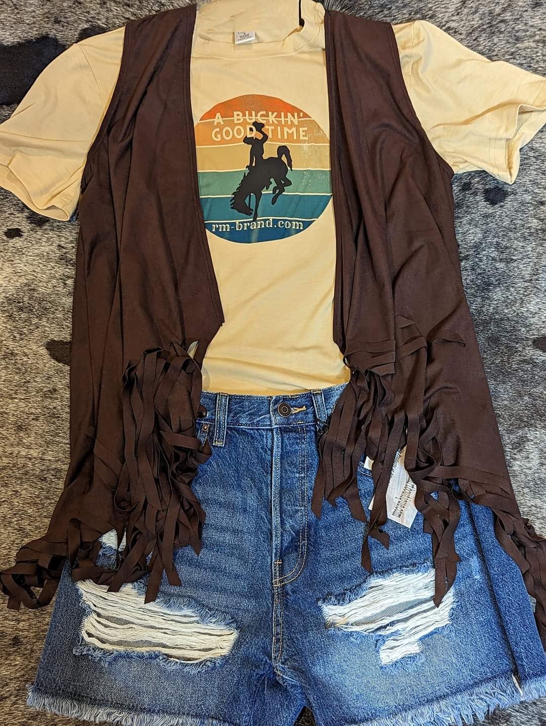 “A Buckin’ Good Time” Tee Shirt