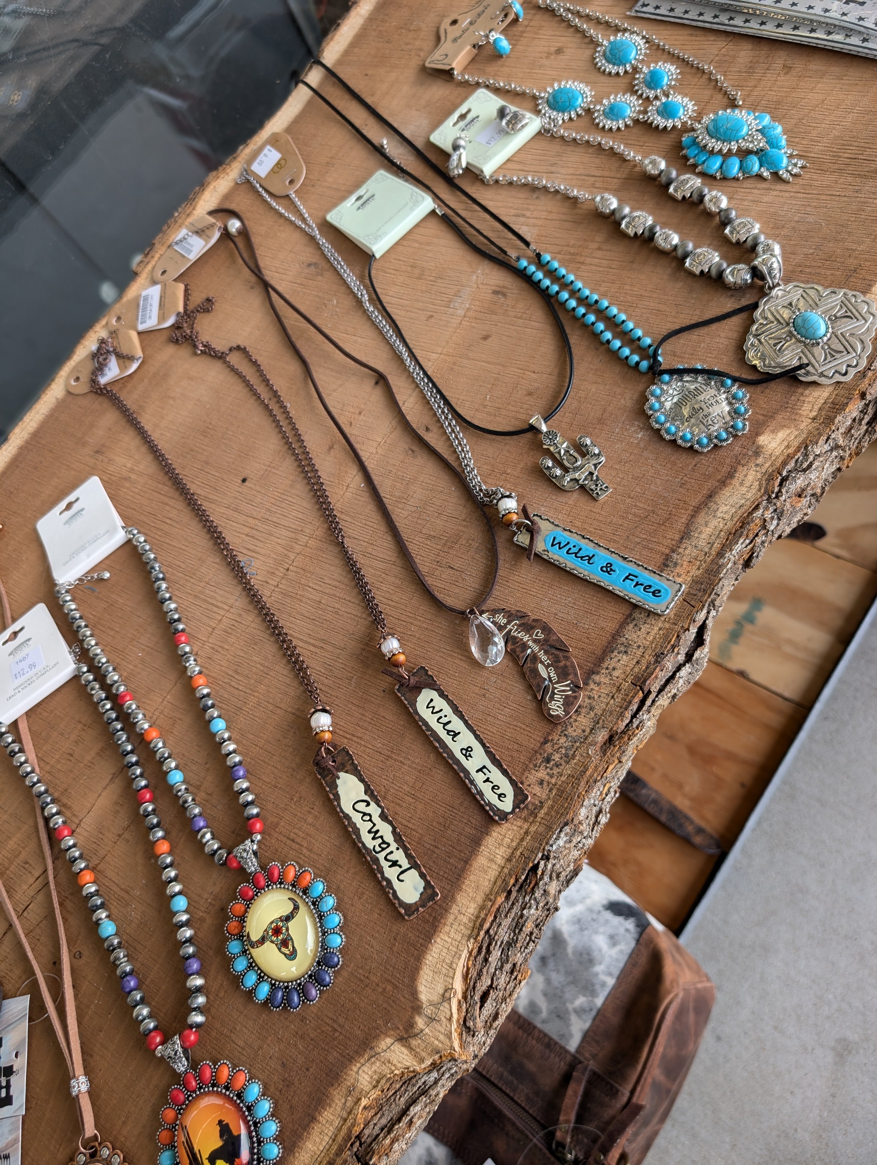 Jewelry & Accessories