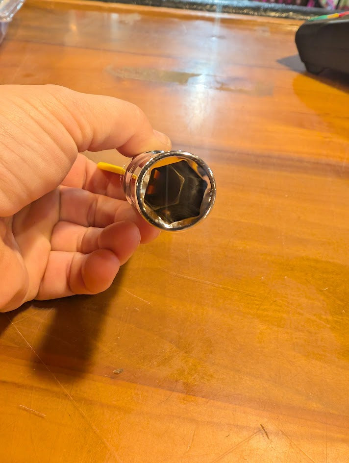 Dewalt 13mm deep socket 6pt upclose