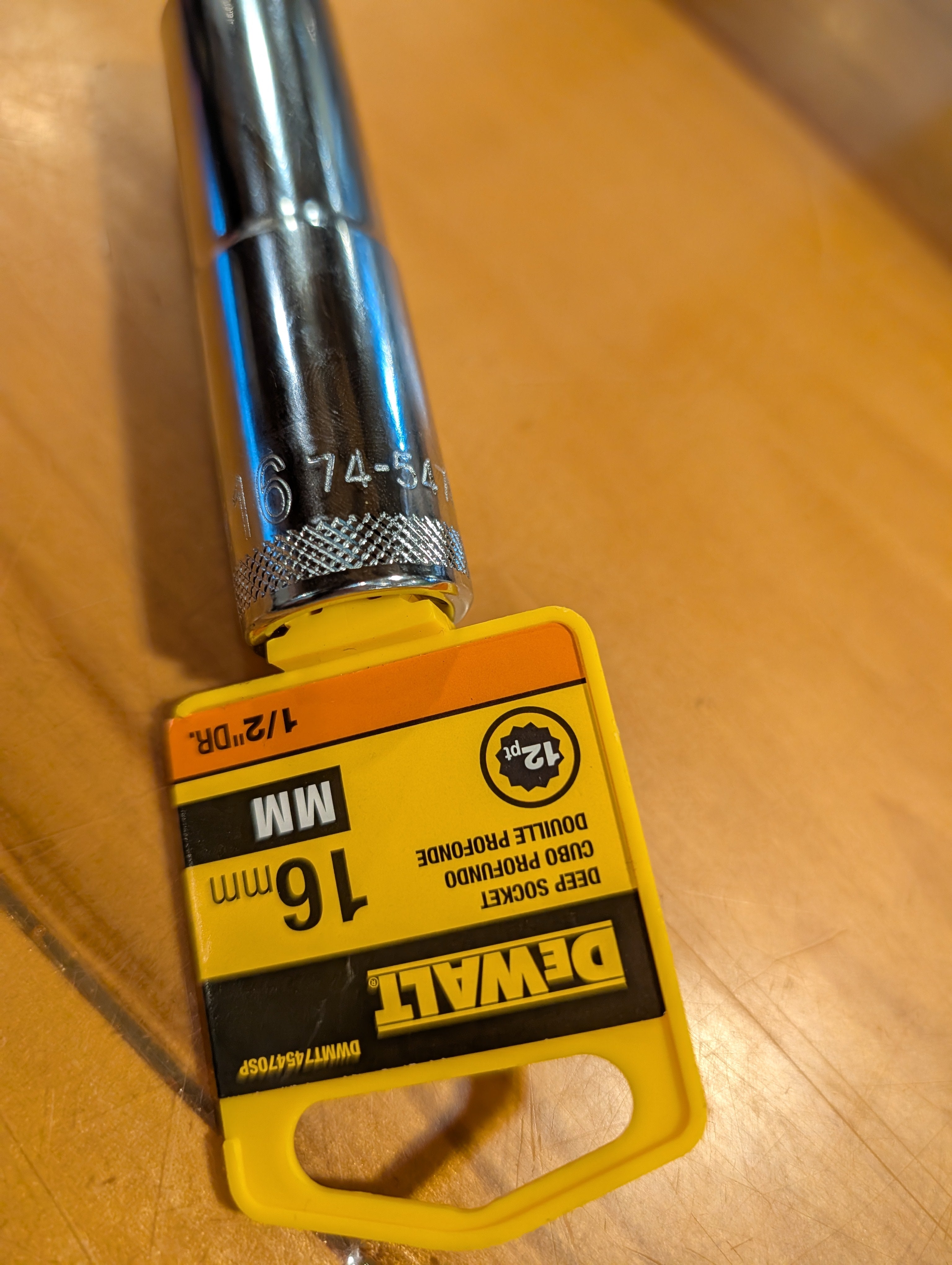 Dewalt socket 16mm 