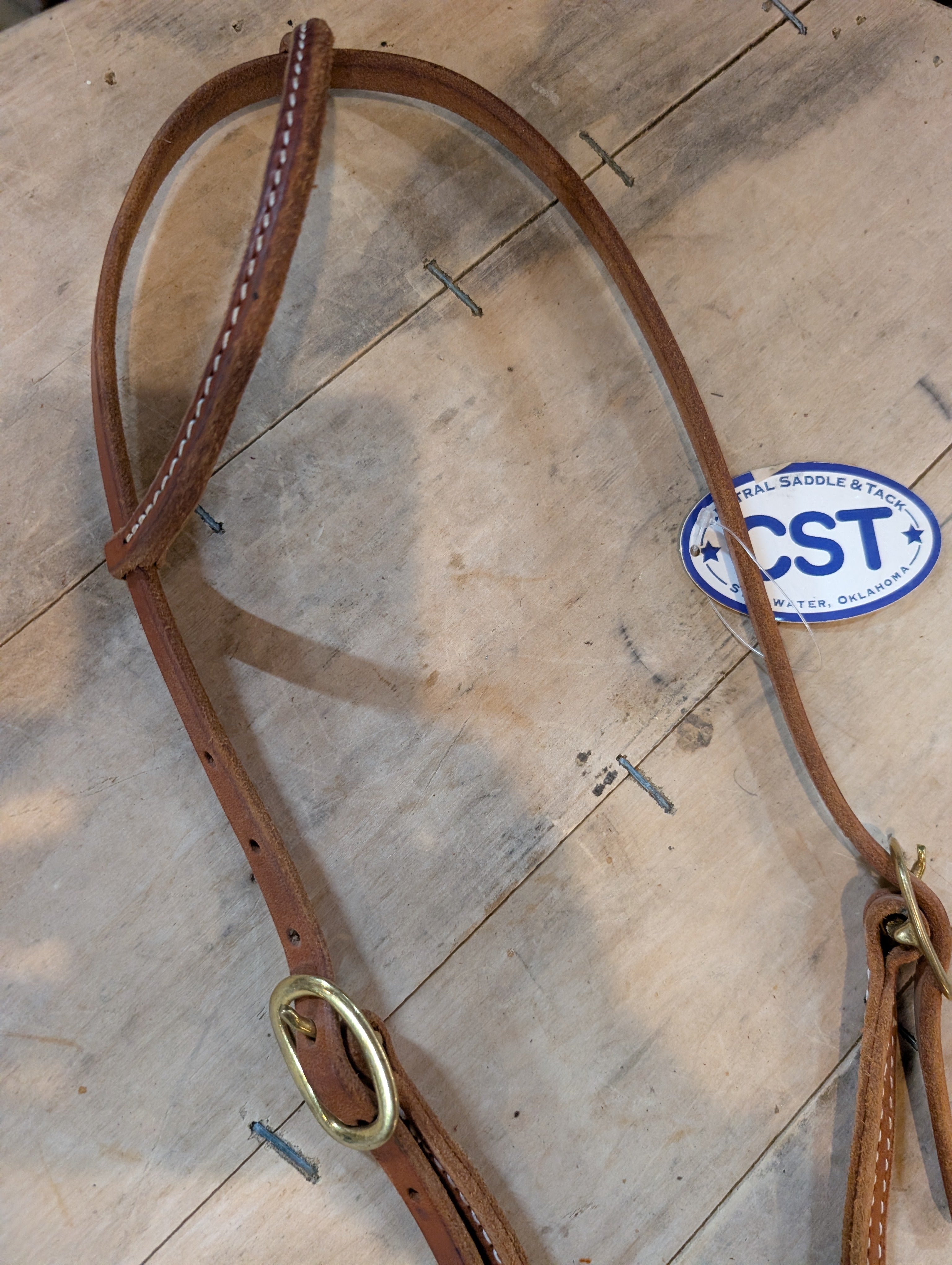 Quick change loop headstall