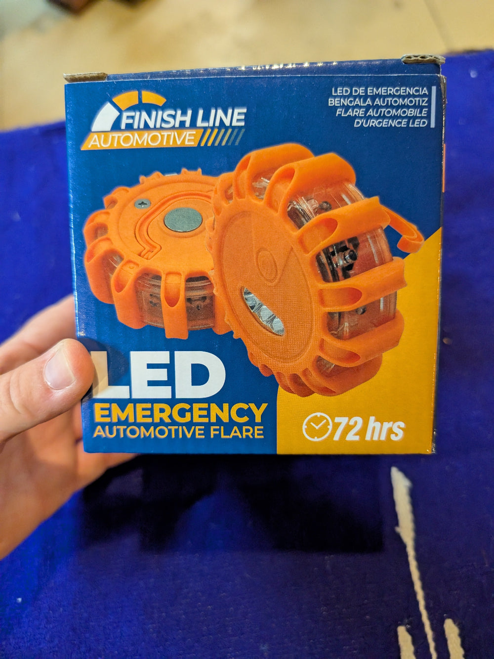 Finish Line LED emergency auto flare with bright red lights and magnetic base