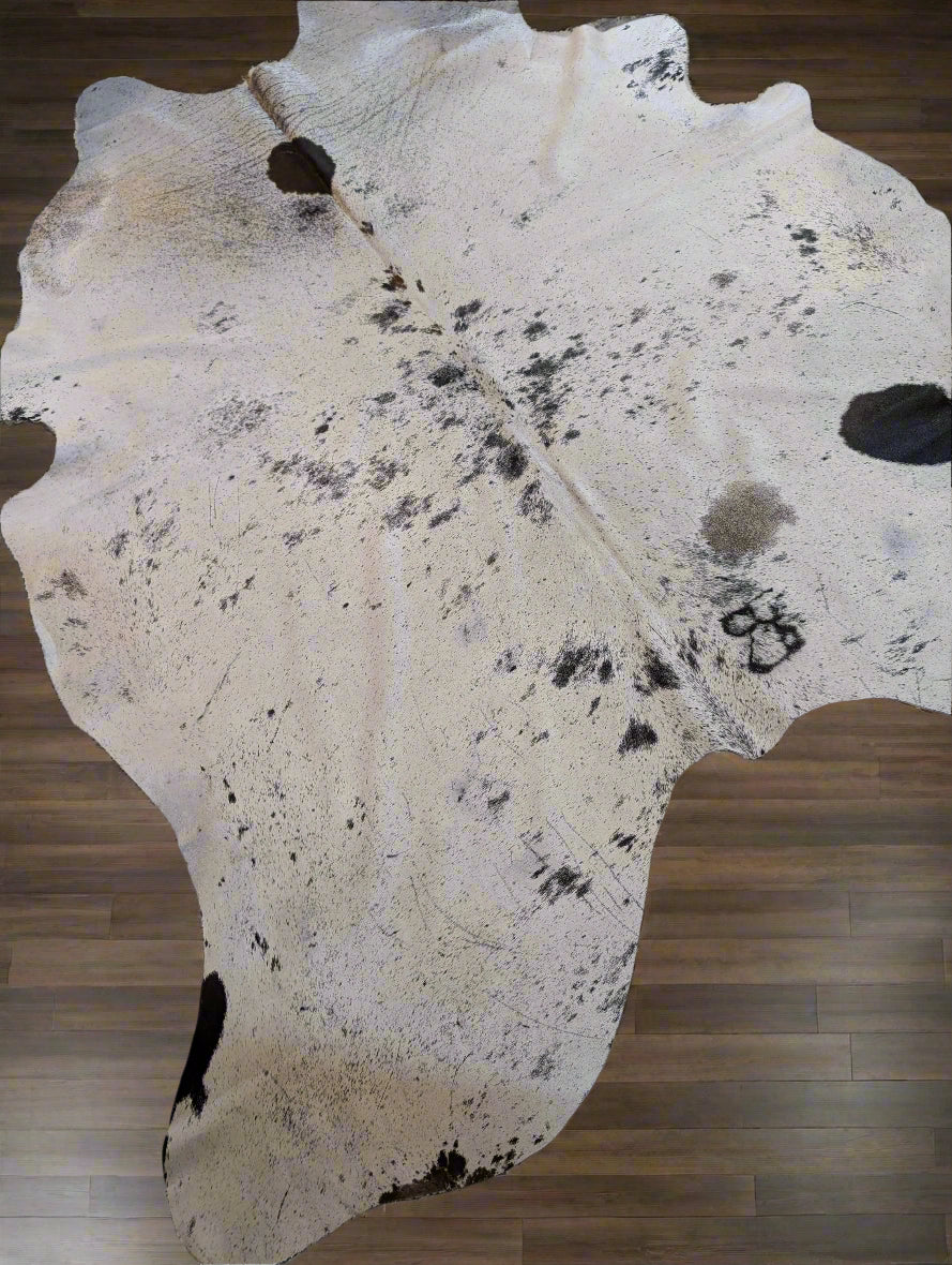 “Jazmine” Full Cowhide – Black & White 