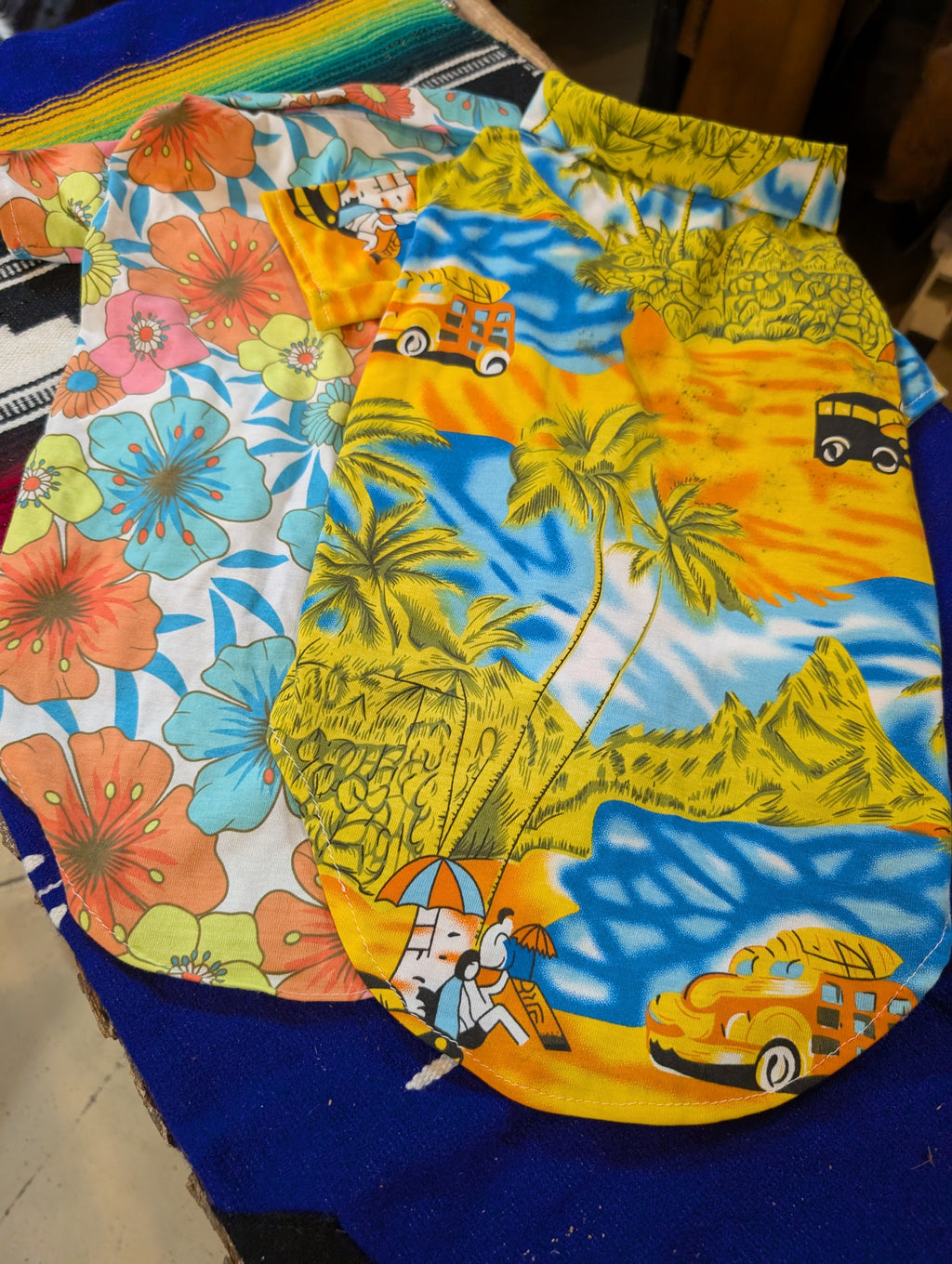 Final clearance pet clothing with surf and palm tree print