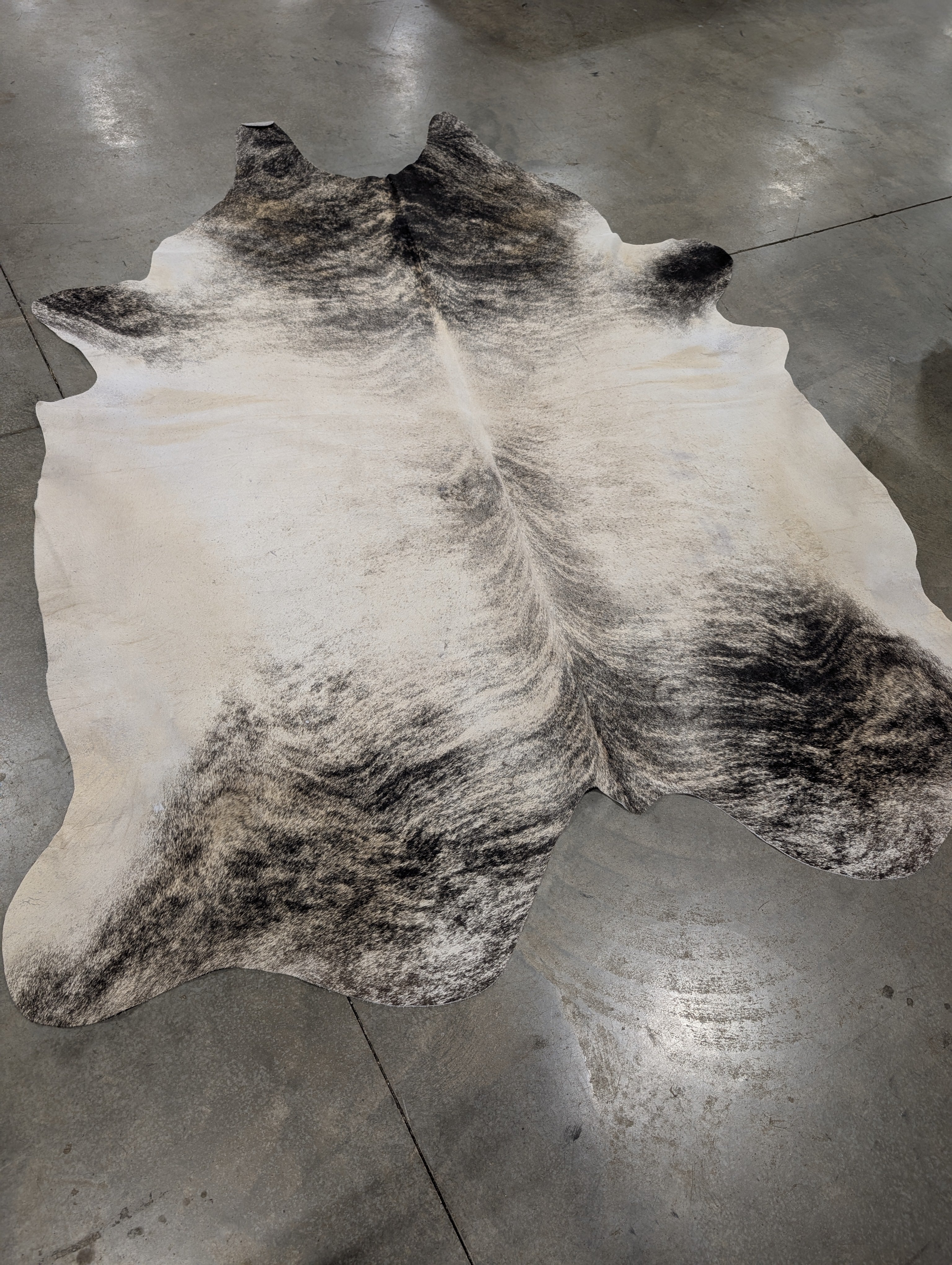 "Sierra" Cowhide