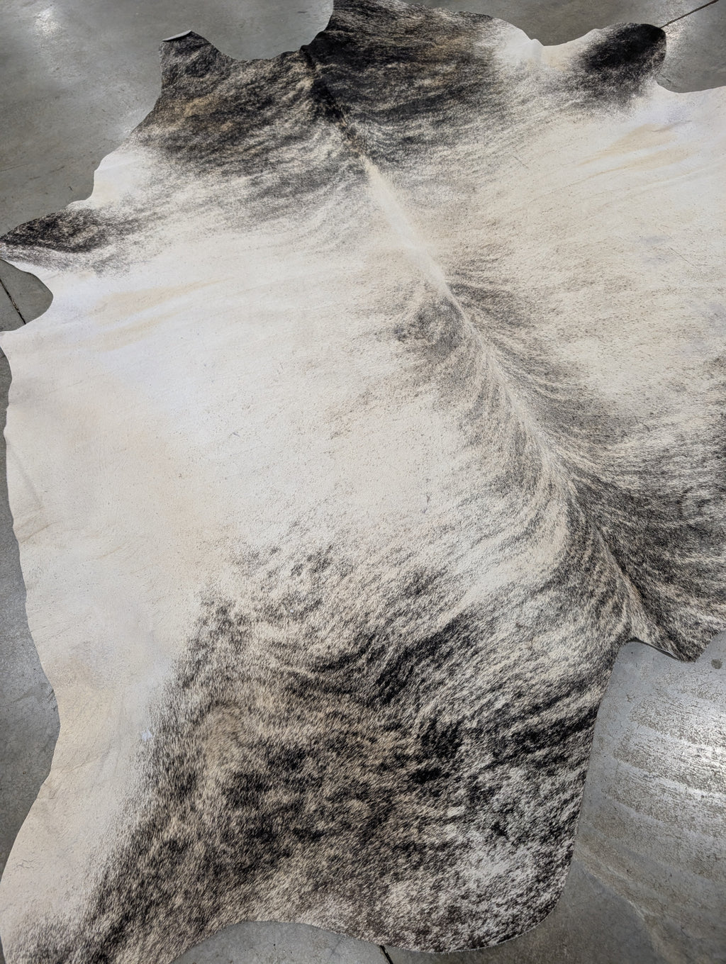 "Sierra" Cowhide