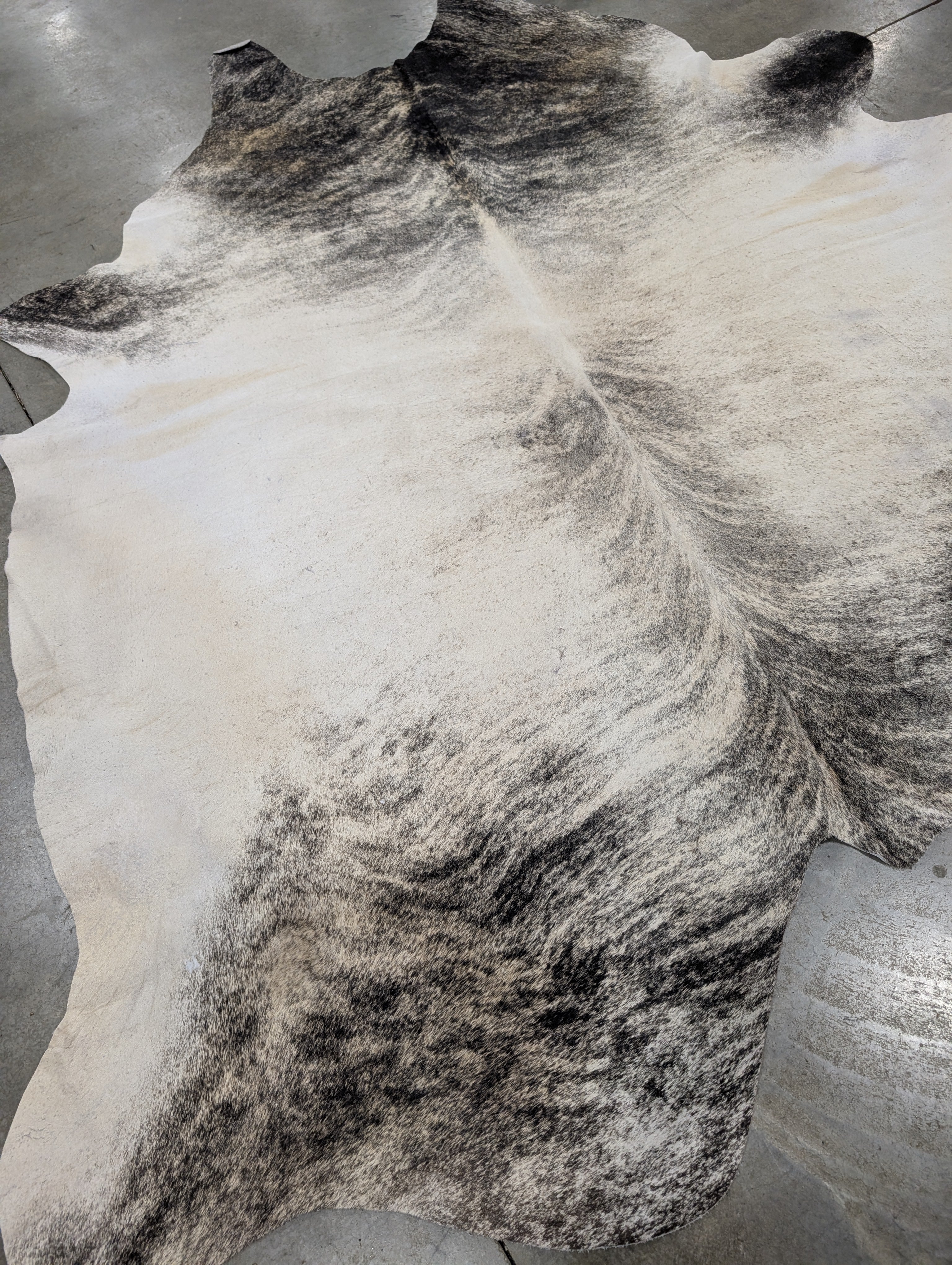 "Sierra" Cowhide