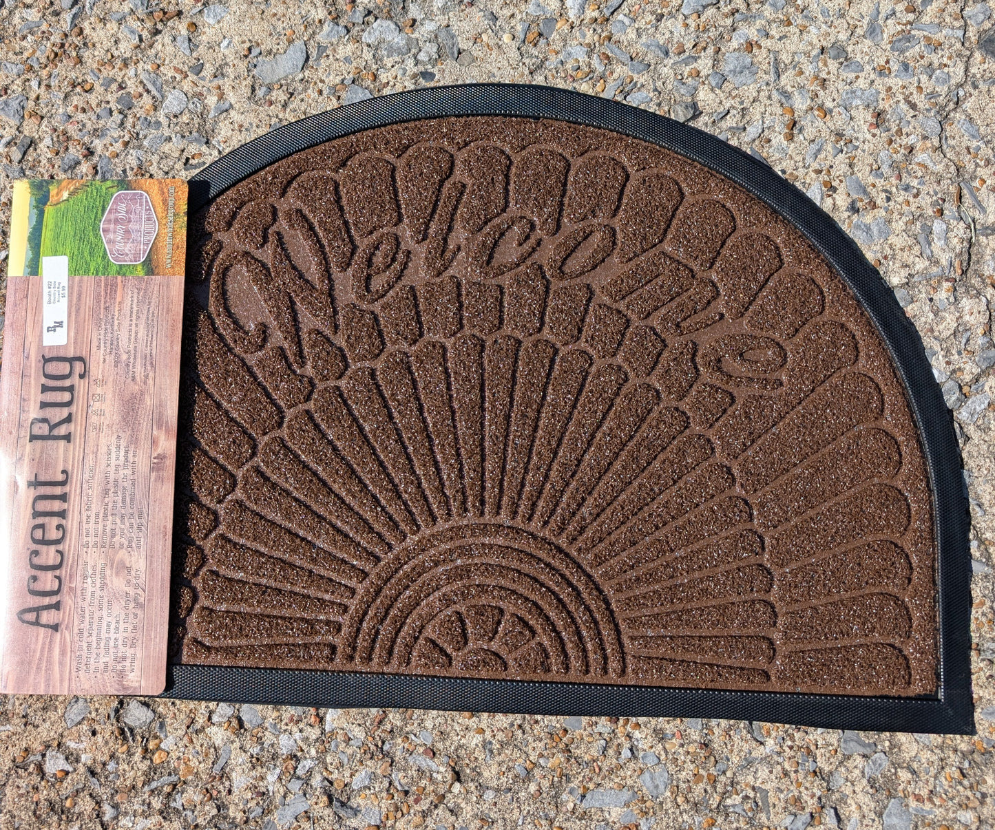 Decorative small area rug with curved edges for  entryway