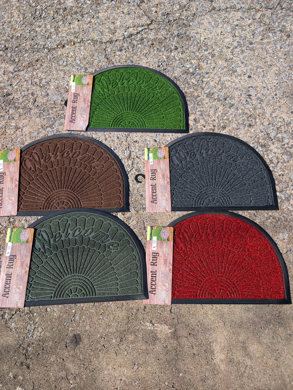 Rounded accent rug 24x16 inches in final clearance, perfect for small spaces