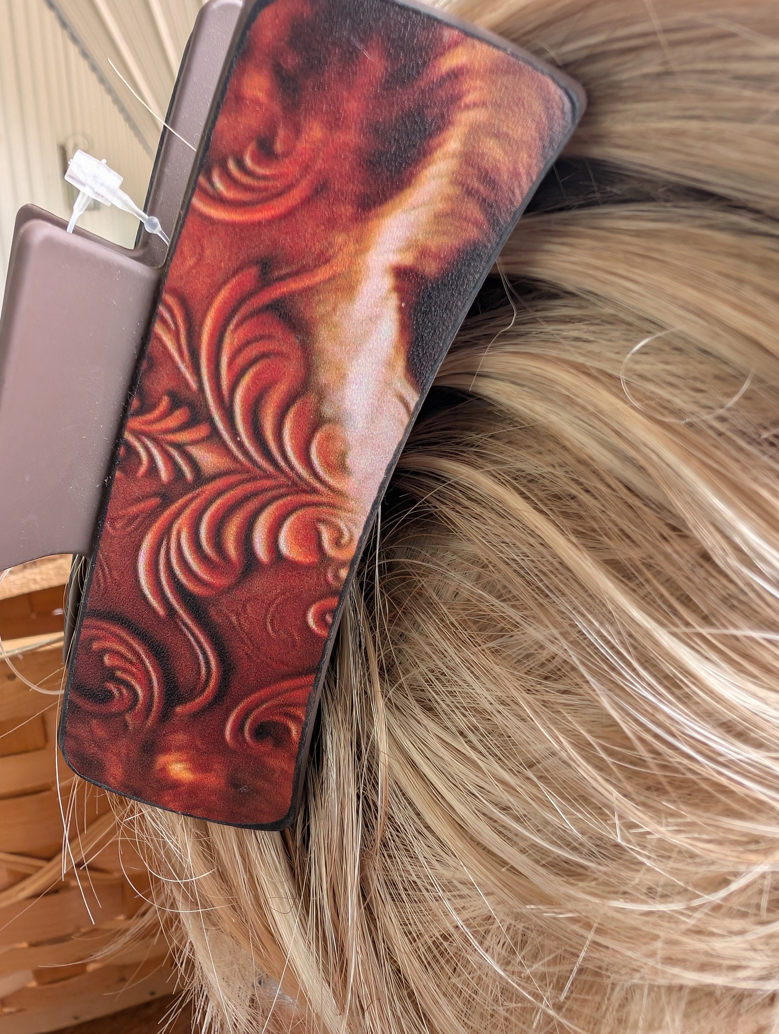 Oversized cowgirl hair claw in Western boho design