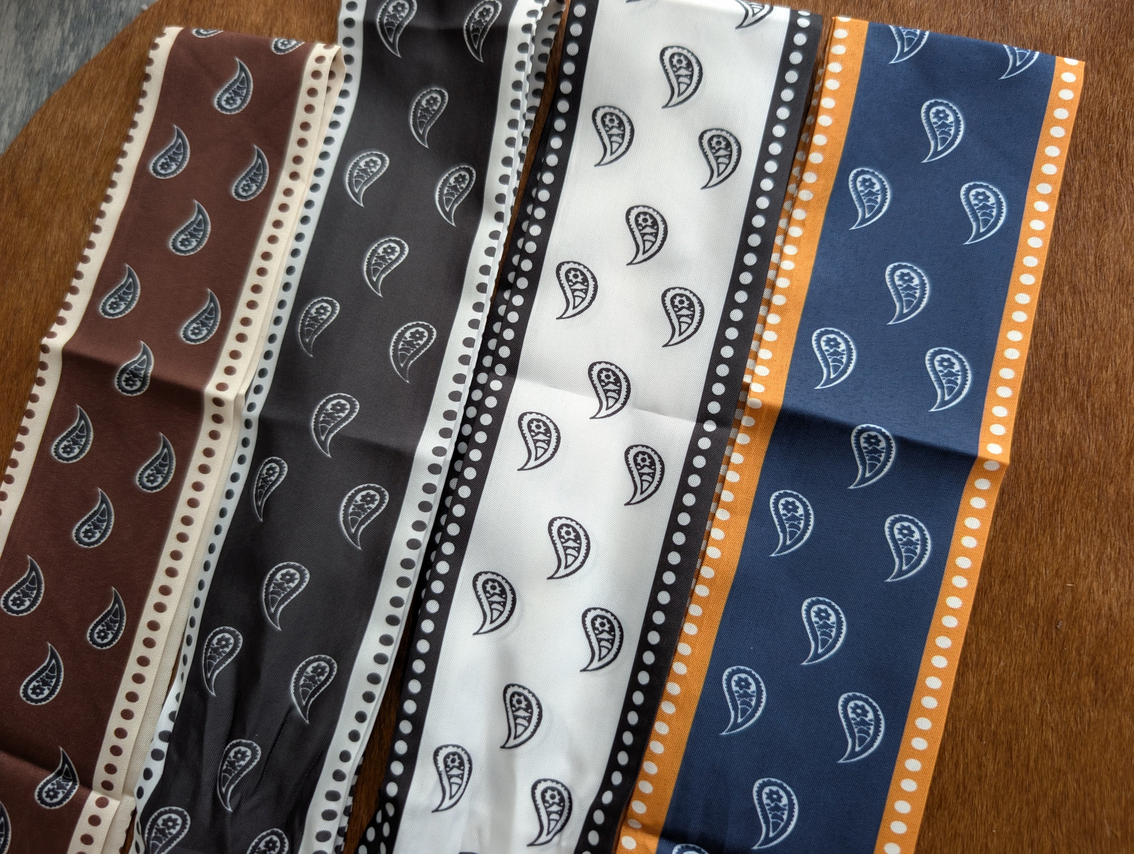 "32-inch Western-style bandana headband scarf in soft fabric"