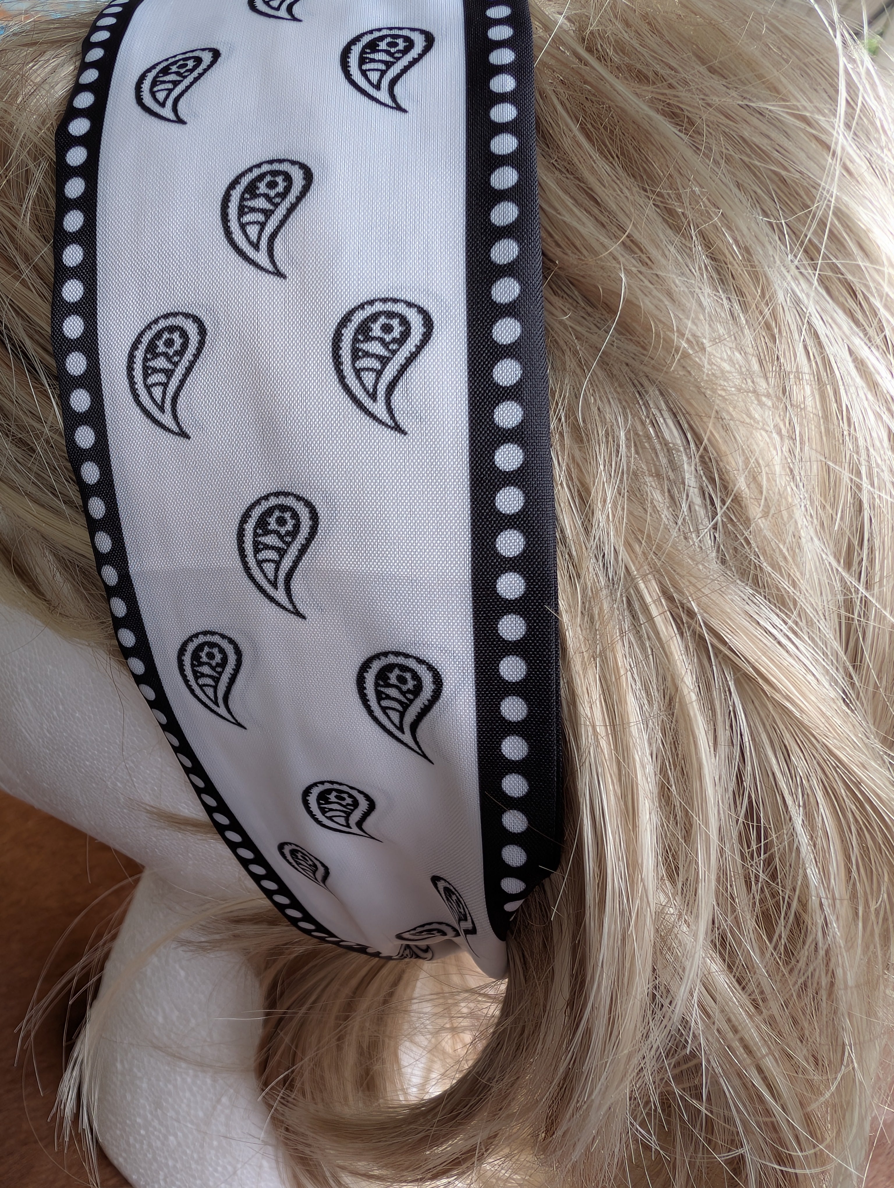 "Western bandana print headband with 2.5-inch wide soft fabric"