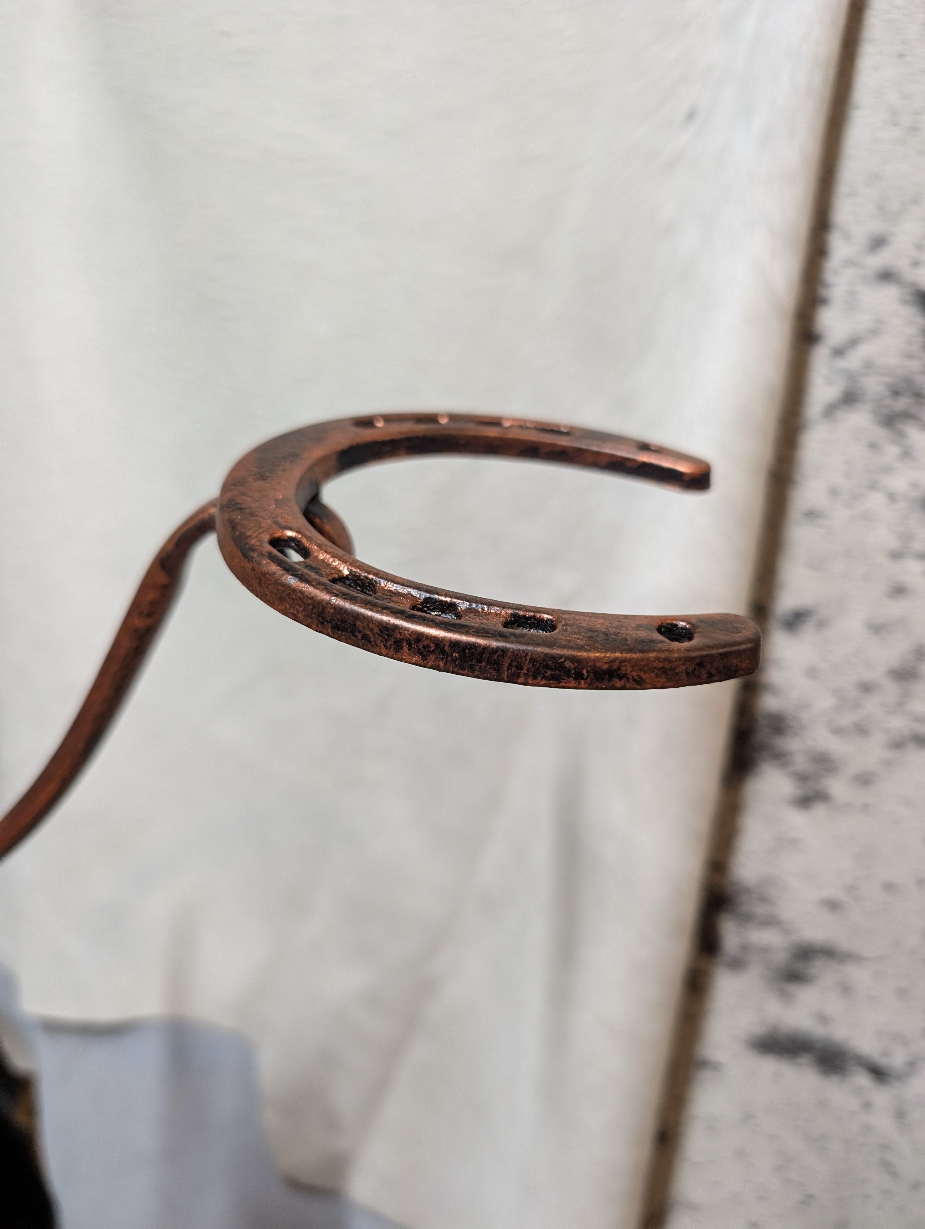 Western Copper Wall-Mounted Cowboy Hat Holder – Rustic Hat Rack for Home & Barn Décor