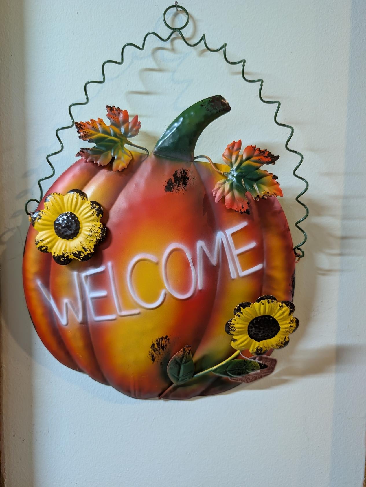 Welcome Pumpkin Metal Wall Hanger