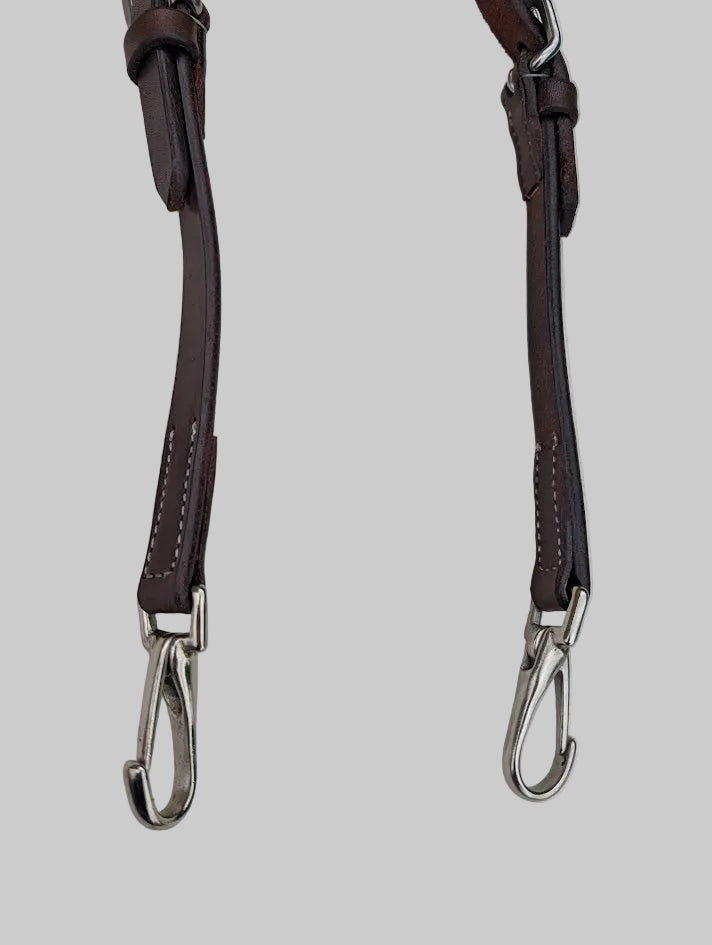 Quick Change Oiled Leather One Ear Headstall close up of the snaps