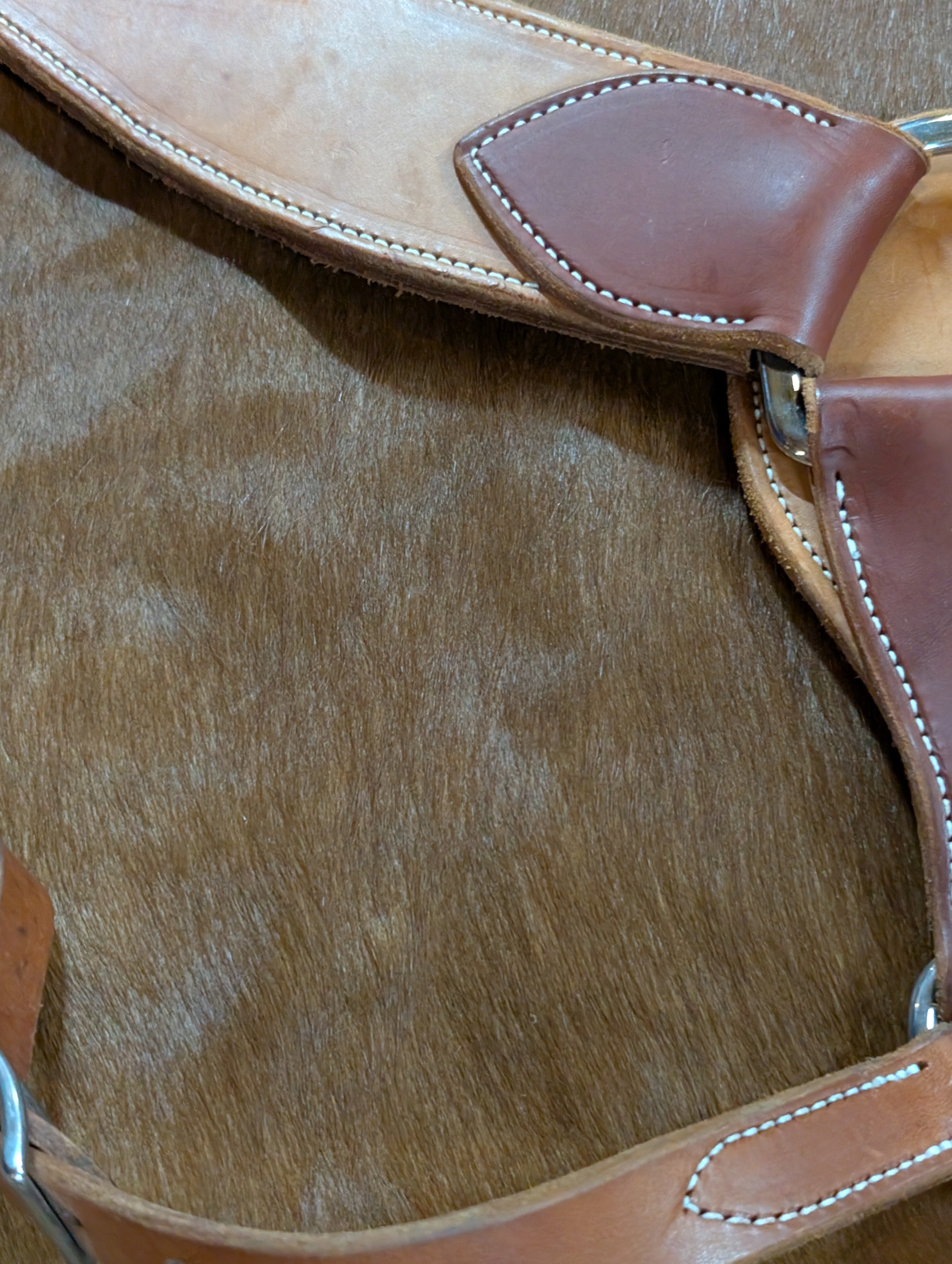 D and S leather breast collar