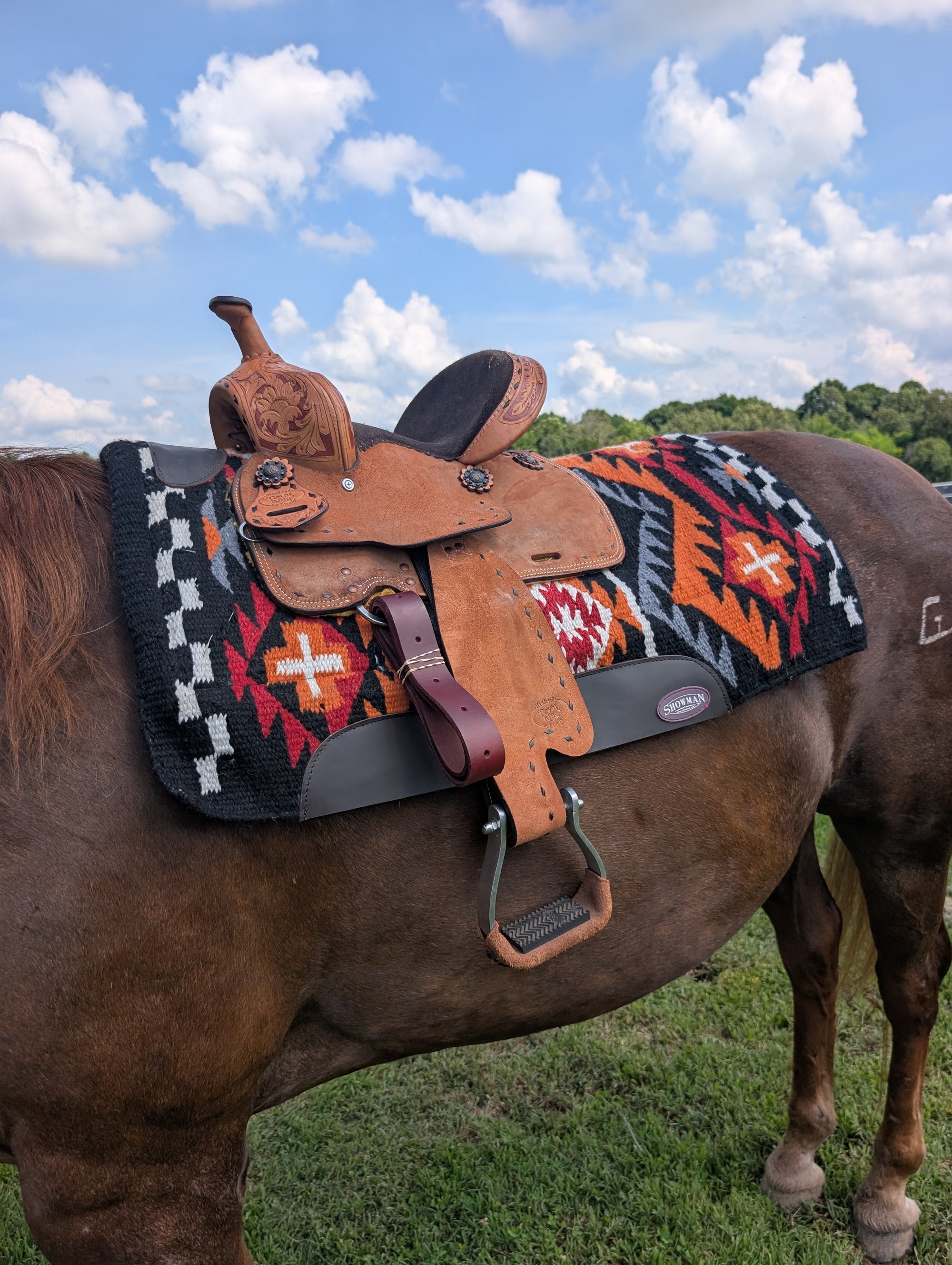 Royal King 10-inch Reno roughout barrel saddle for youth with suede seat and buckstitch trim.
