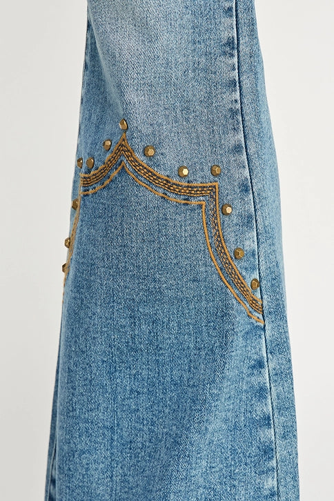 HIGH Rise Western Stitched blue jeans