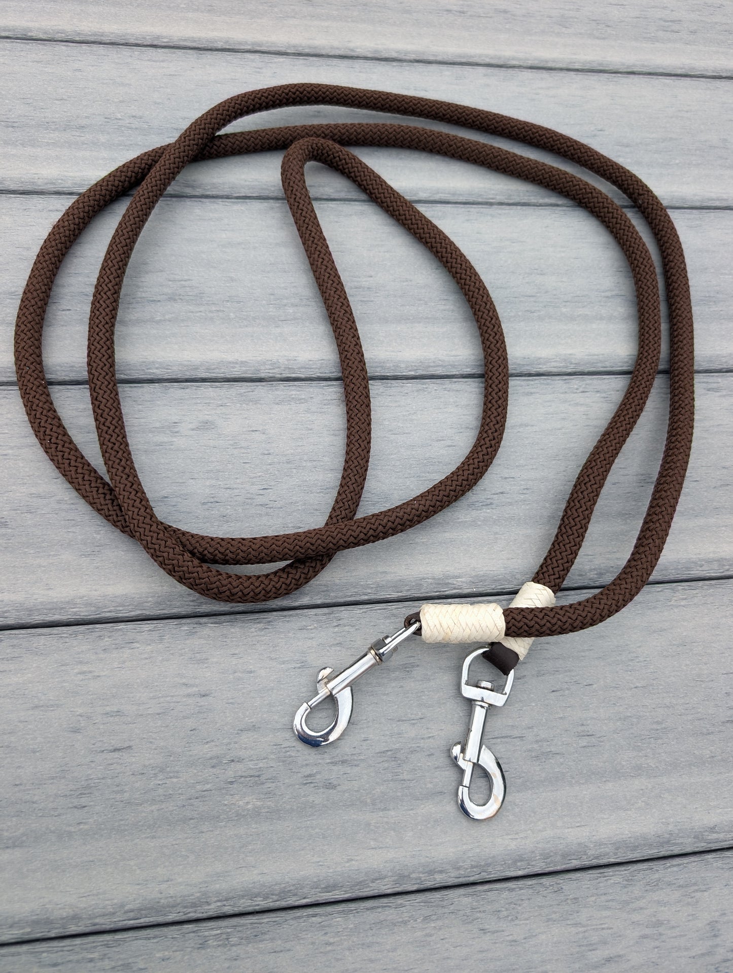 Nylon trail rein with quick snaps