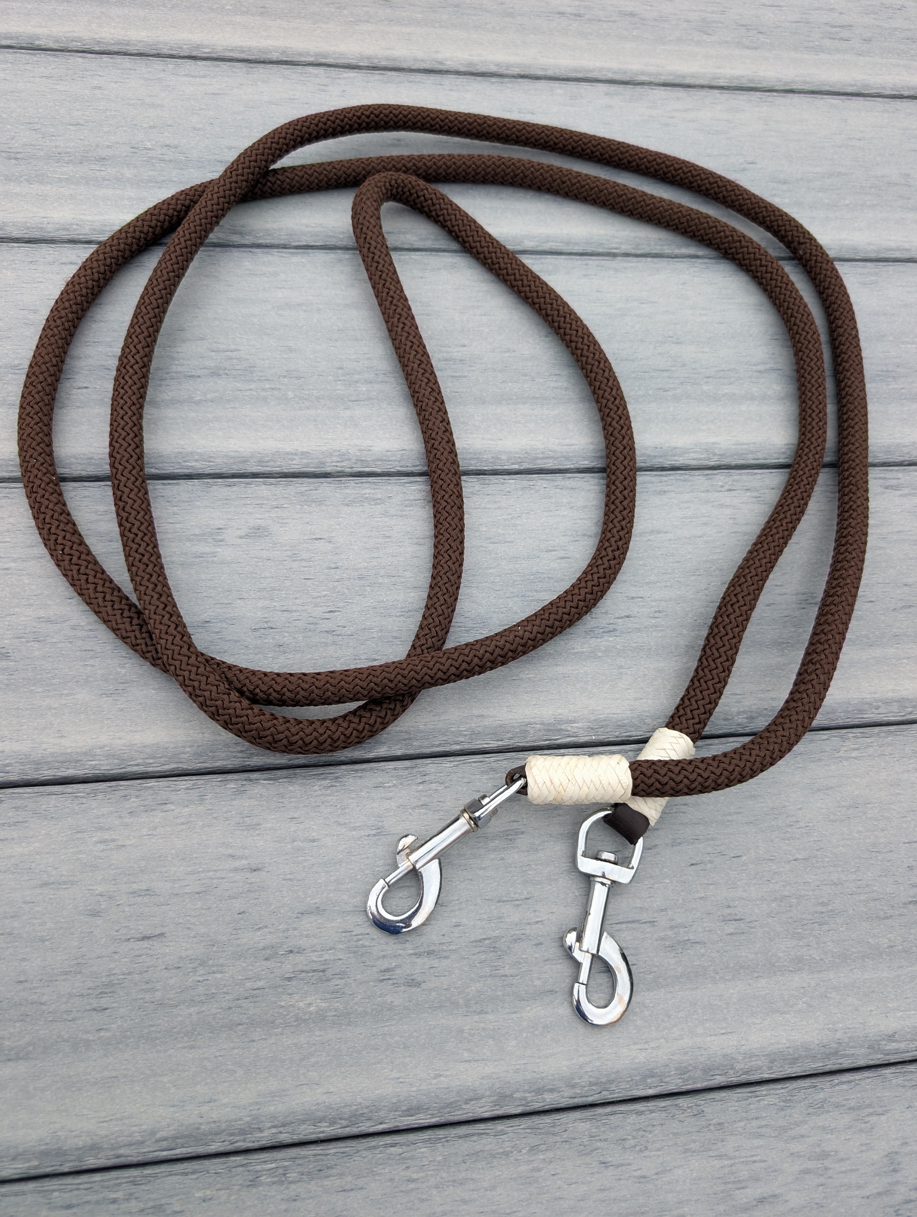 Nylon trail rein with quick snaps