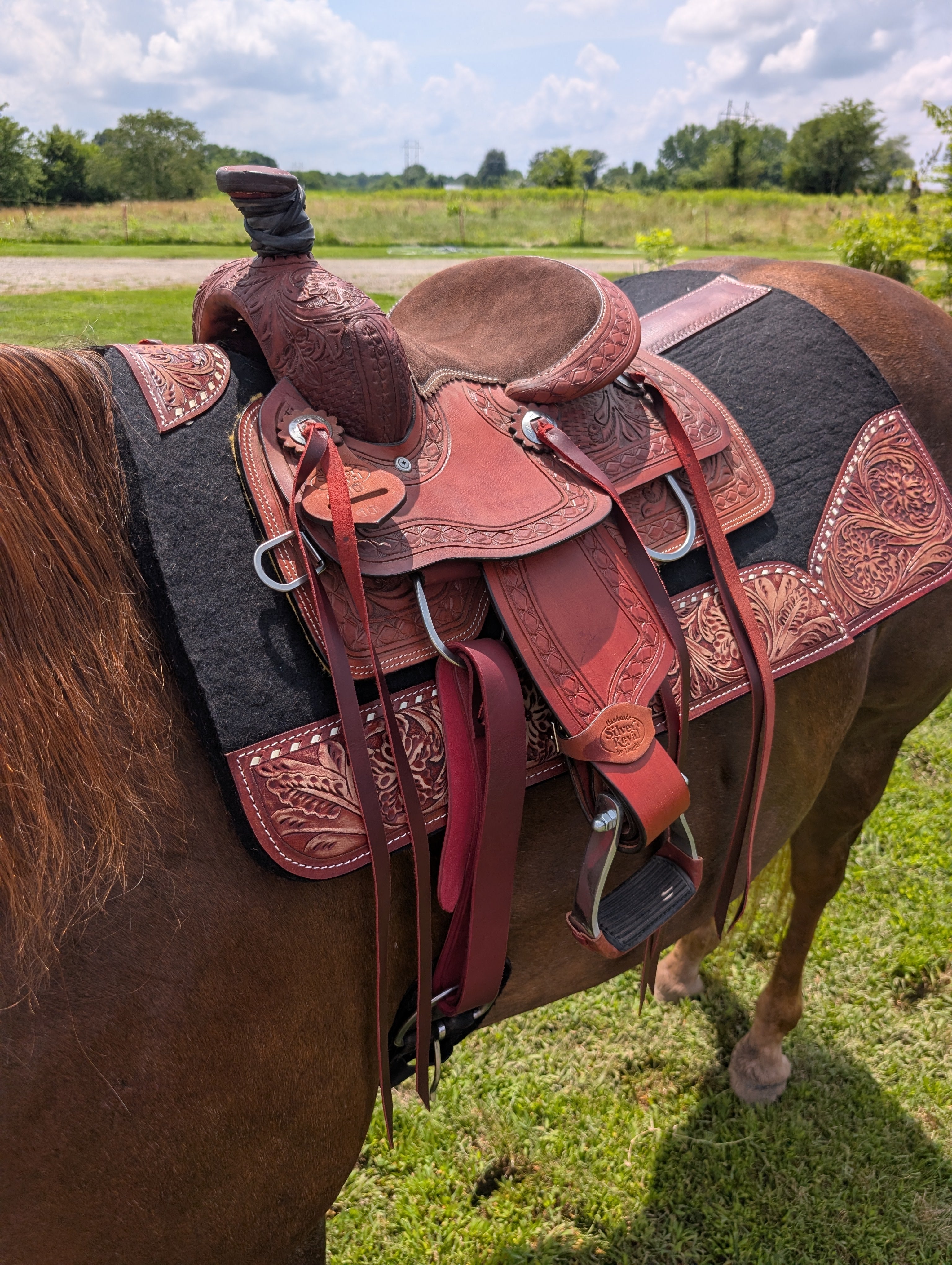 Youth western saddle with roughout suede seat and adjustable stirrups