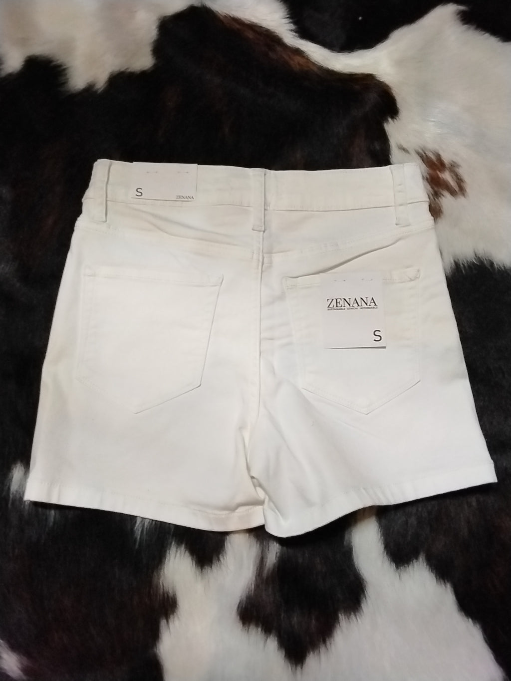 Zenana White tailored shorts rear view