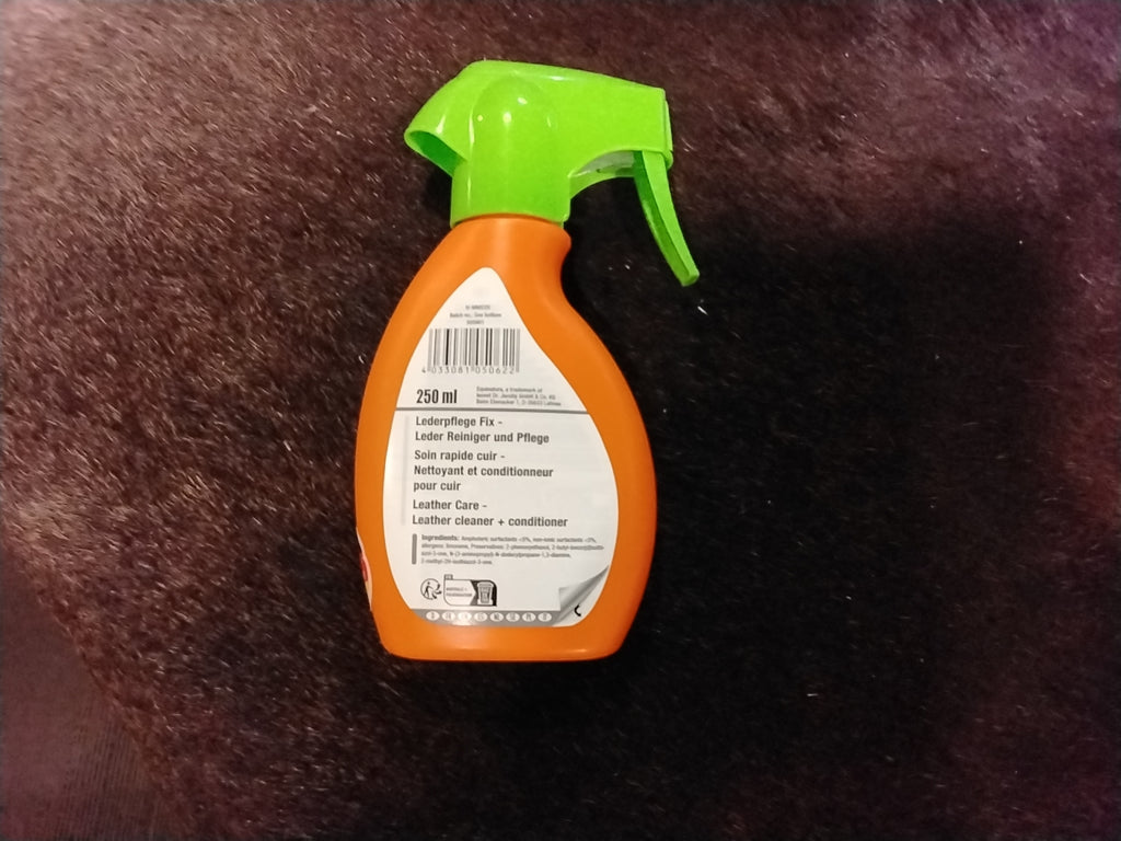leather cleaner and conditioner in spra bottle