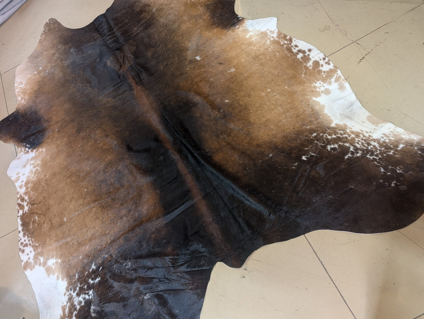 "Milo" Full Cowhide