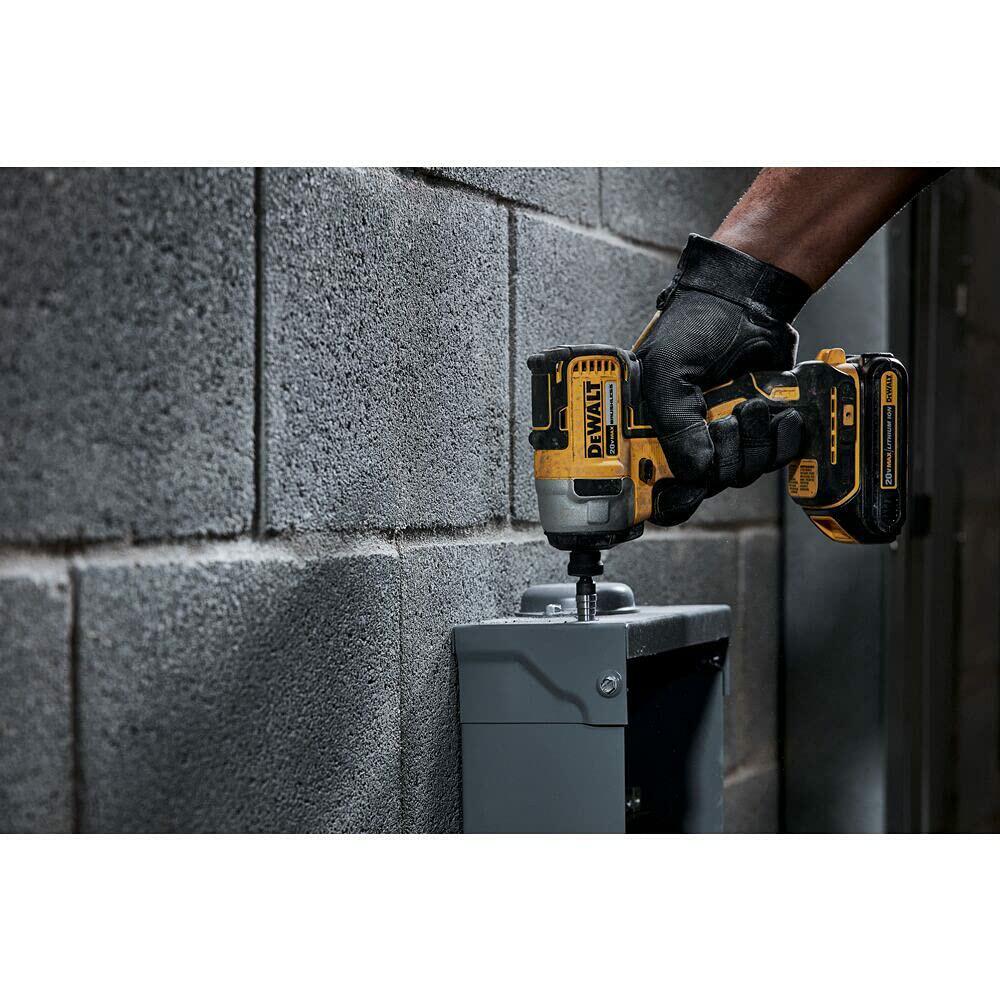 DEWALT 20V MAX Compact Impact Driver Kit