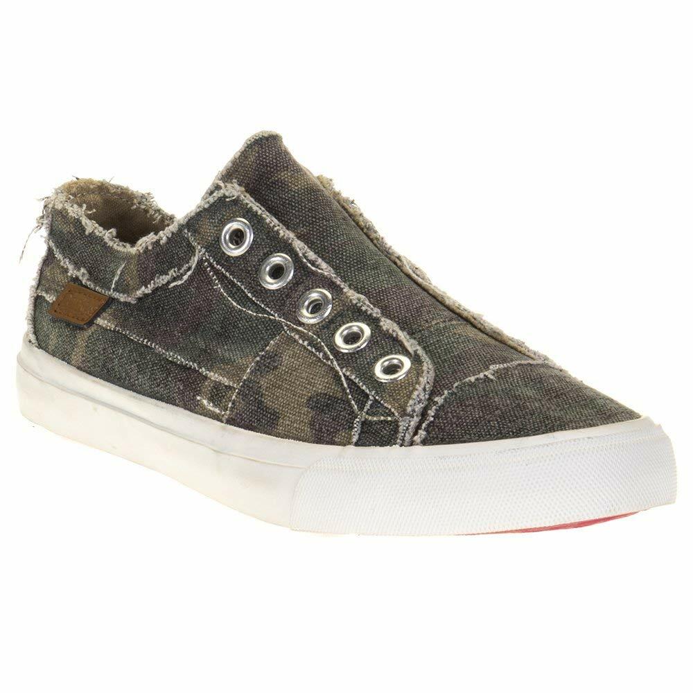 Corkys Babalu Womens Slip On Camouflage
