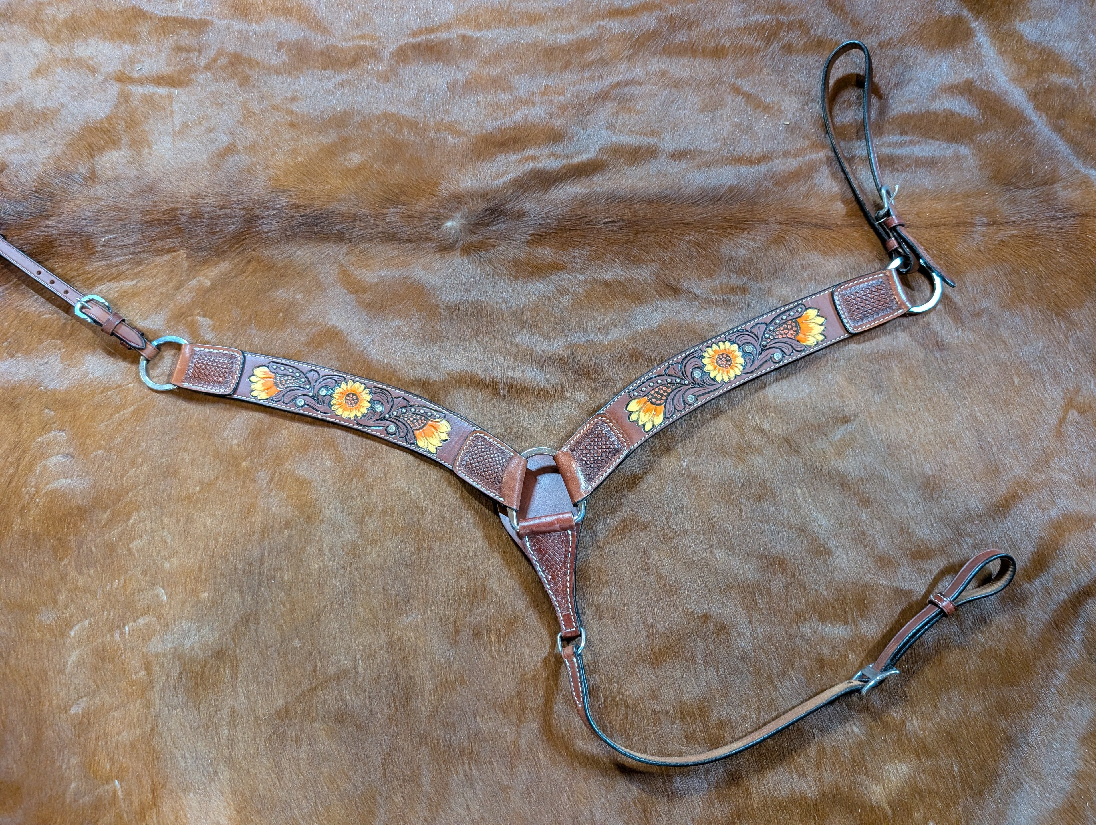 Showman breast collar with sunflowers