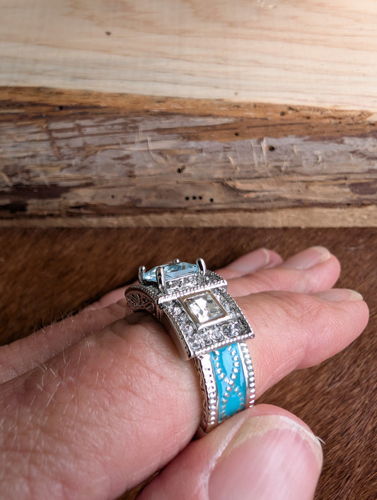Bohemian-style women’s fashion ring with imitation zirconia stone
